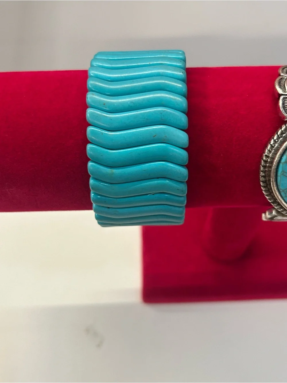 Set of 3 Southwestern bracelets silver tone with Howlite
